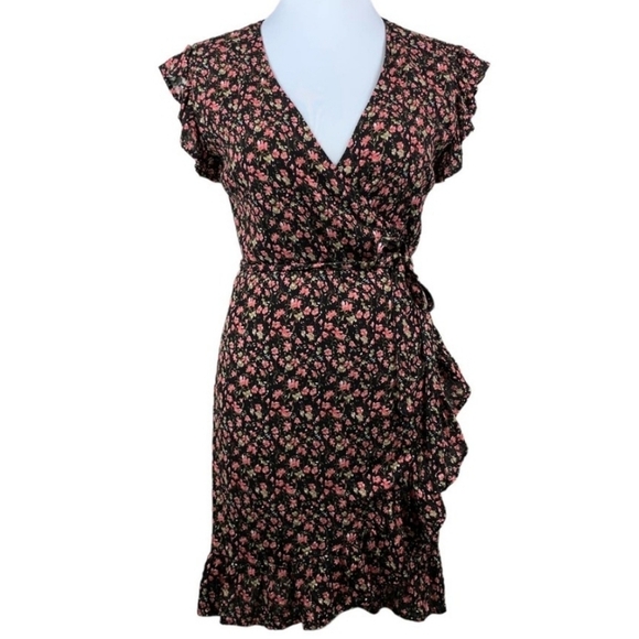 Lulus A Beauty Downtown Black Floral Print Wrap Mini Dress - Picture 2 of 6